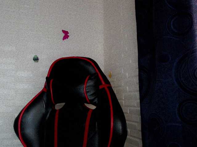 广播屏幕截图 BabyAsianX0