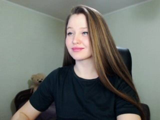 广播屏幕截图 _YoungGirl_