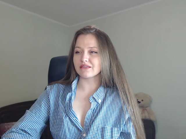 广播屏幕截图 _YoungGirl_