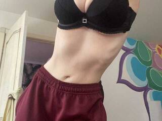 色情视频聊天 Vikamp