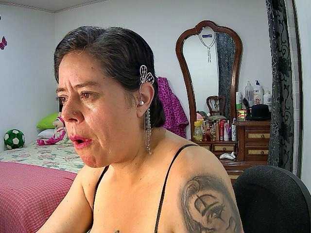 广播屏幕截图 bella-devil