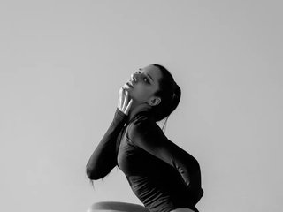 色情视频聊天 BellaTasty