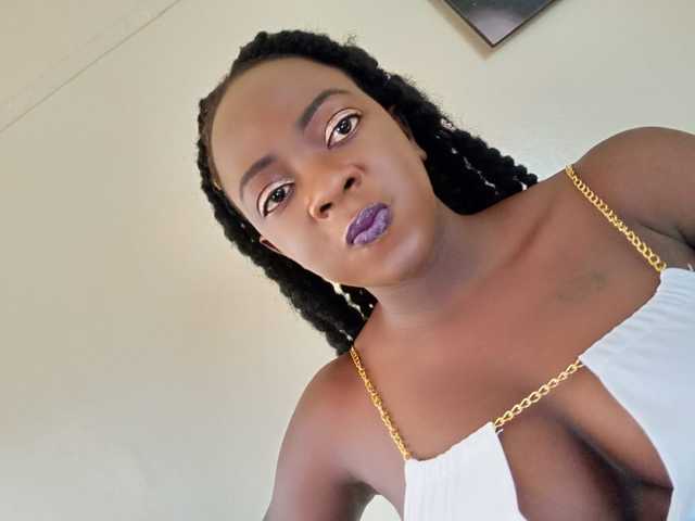 个人资料的照片 bellatitty