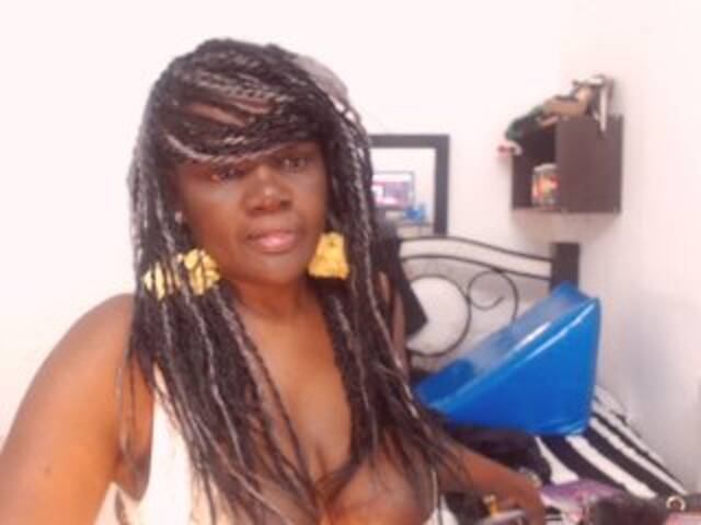 广播屏幕截图 BigBustyBlack