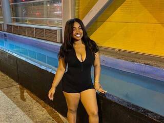 色情视频聊天 blacktitsbig