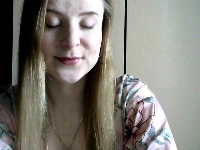 广播屏幕截图 blonde-kisses