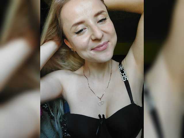 广播屏幕截图 blonde-kisses