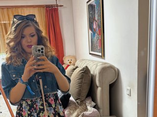 色情视频聊天 BlondeMaya