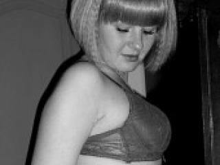 色情视频聊天 blondikxxx