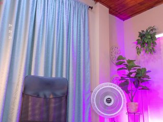 色情视频聊天 chloe-rosse