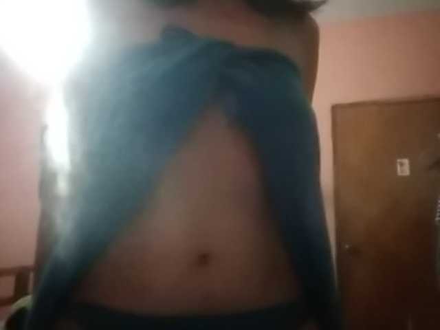 广播屏幕截图 LatinLust