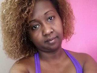 色情视频聊天 Bonivianah