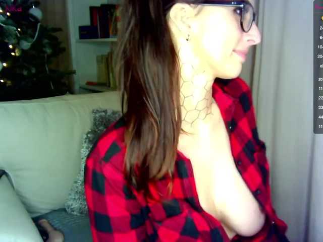 广播屏幕截图 tattooedKika