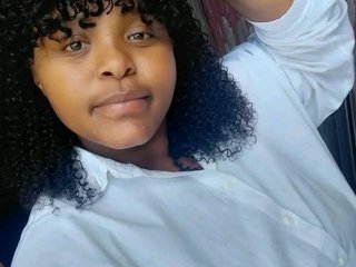 色情视频聊天 BubblyRouxyXXXxx