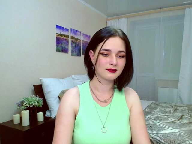 相片 BurningHearte Hello guys! i m new here and happy to start be online on Bonga! Welcome to my room! i d like to see ou in Pvt and Grp shows! Enjoy))