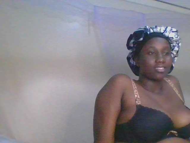 广播屏幕截图 Busty-Barbie