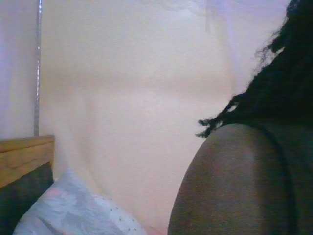 广播屏幕截图 Busty-Barbie