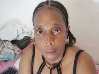 色情视频聊天 Bustylove27