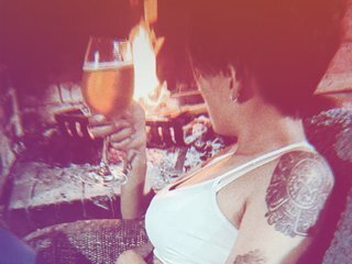 色情视频聊天 CalaNoir