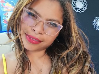 色情视频聊天 CamiilaReyes