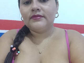 色情视频聊天 Camila-360