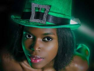 色情视频聊天 CamilaRachell