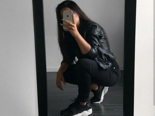 色情视频聊天 Camilarico29