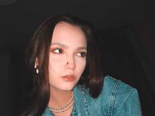 色情视频聊天 Camilla-Dark