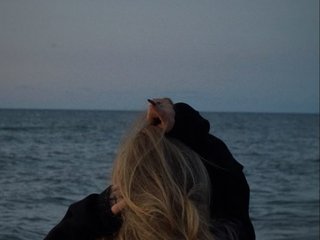 色情视频聊天 Camillass