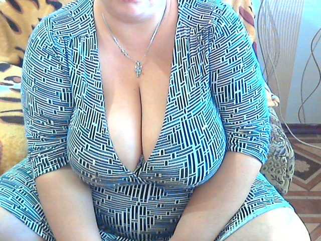 相片 CandyHoney if you like me I show you my breasts in a bra !!!!!