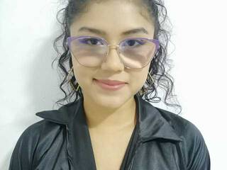 色情视频聊天 CARAMEELL