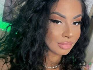 色情视频聊天 CardiSin