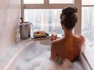 色情视频聊天 Carolina-love19