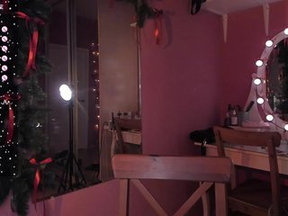 色情视频聊天 CarolineLovers