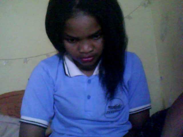 广播屏幕截图 CarrieHots