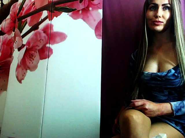 相片 Cassssablanca Cam2cam in private chat or in group chat