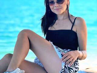 色情视频聊天 Cat-Likaa