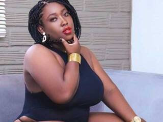 色情视频聊天 Chanel-blak