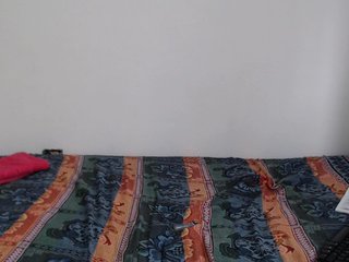 广播屏幕截图 charlizelatin