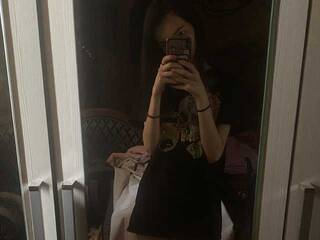 色情视频聊天 Charlotte-Angel