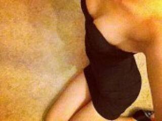 色情视频聊天 chikablondi