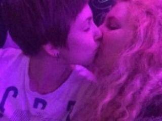 色情视频聊天 chlorid