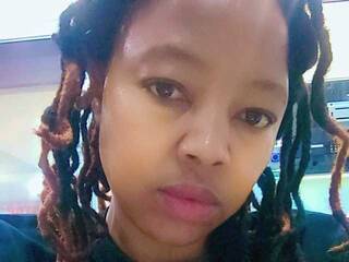 色情视频聊天 Chocolatelipsx