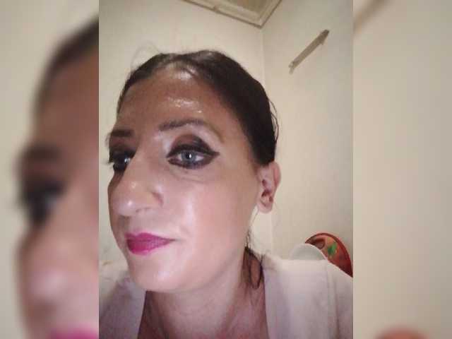 广播屏幕截图 ChristianaHot