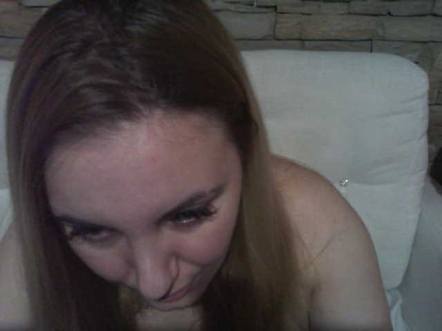 广播屏幕截图 ChristinaHotX