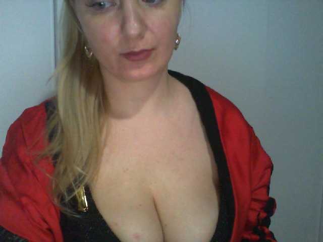 广播屏幕截图 ChristinaHotX