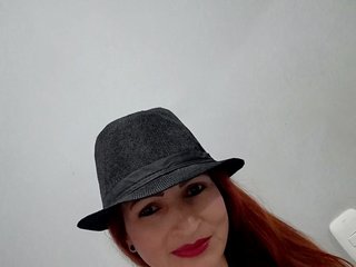 色情视频聊天 ConnyRed