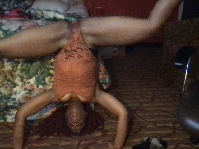 广播屏幕截图 Contortnympho