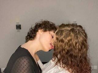 色情视频聊天 couplesilkk