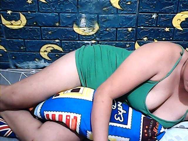 广播屏幕截图 Cristine27